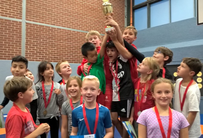 Siegermannschaft_Grundschulwettkampf.jpg